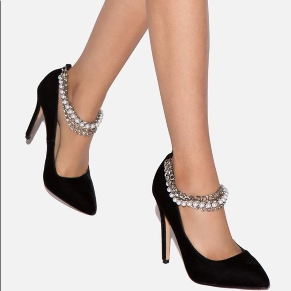 NEW⭐️Justfab⭐️Paresh Heels⭐️